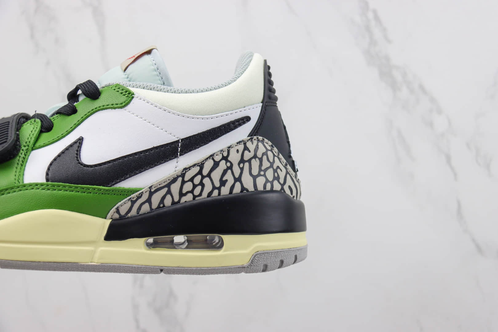 乔丹Air Jordan Legacy 312 Low纯原版本低帮AJ312牛油果爆裂纹三合一篮球鞋 莆田AJ货源 货号：敏感内容7069-101