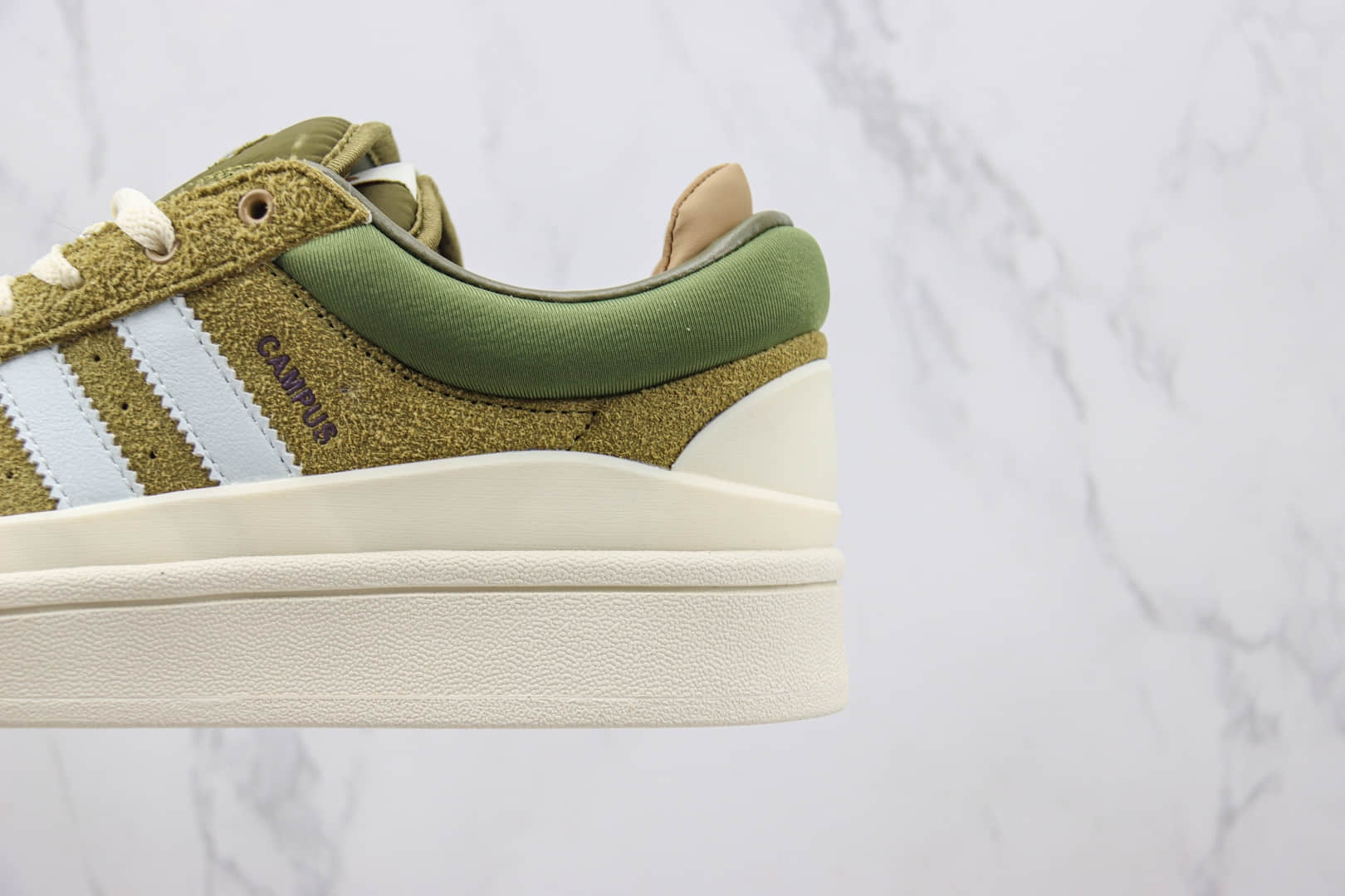阿迪达斯Bad Bunny x adidas Campus “Olive”纯原版本坏痞兔联名苔藓绿复古增高板鞋 莆田阿迪达斯货源 货号:ID7950