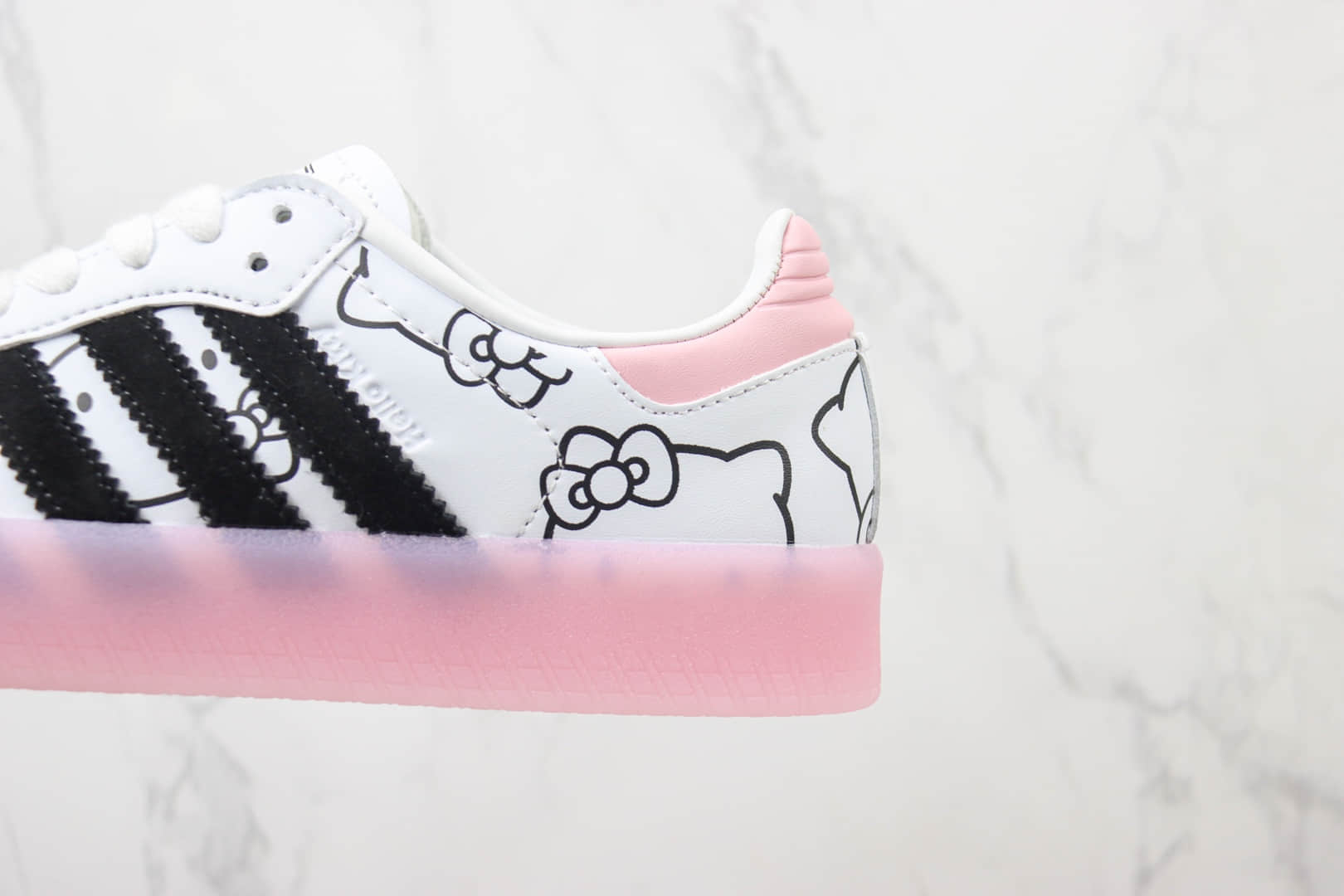 阿迪达斯KITH x Clarks x adidas Originals 8th Street Samba纯原版本凯蒂猫印花桑巴德训鞋 莆田阿迪达斯货源 货号:ID7295