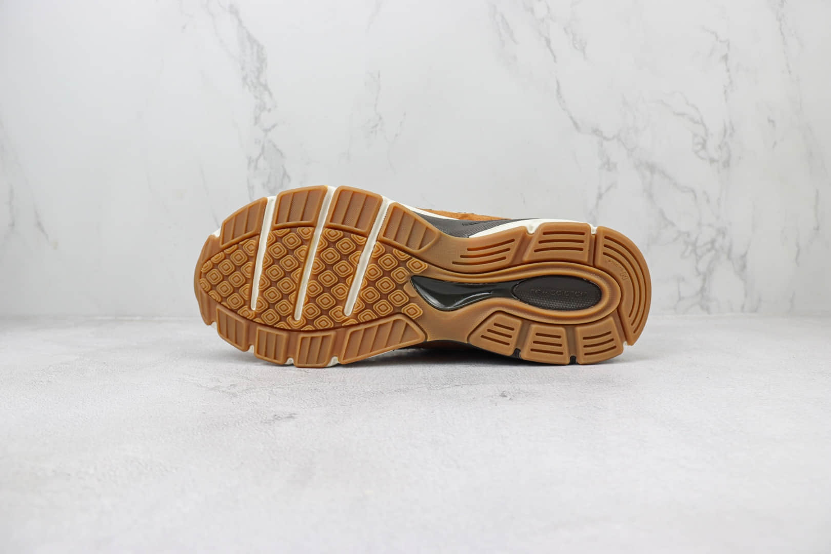 新百伦New Balance 990V4纯原版本NB990V4橘棕色复古跑鞋 莆田新百伦货源 货号:M990LL4