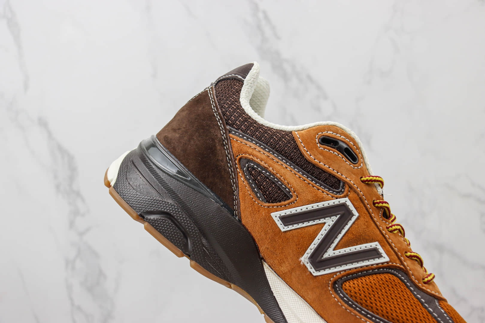 新百伦New Balance 990V4纯原版本NB990V4橘棕色复古跑鞋 莆田新百伦货源 货号:M990LL4
