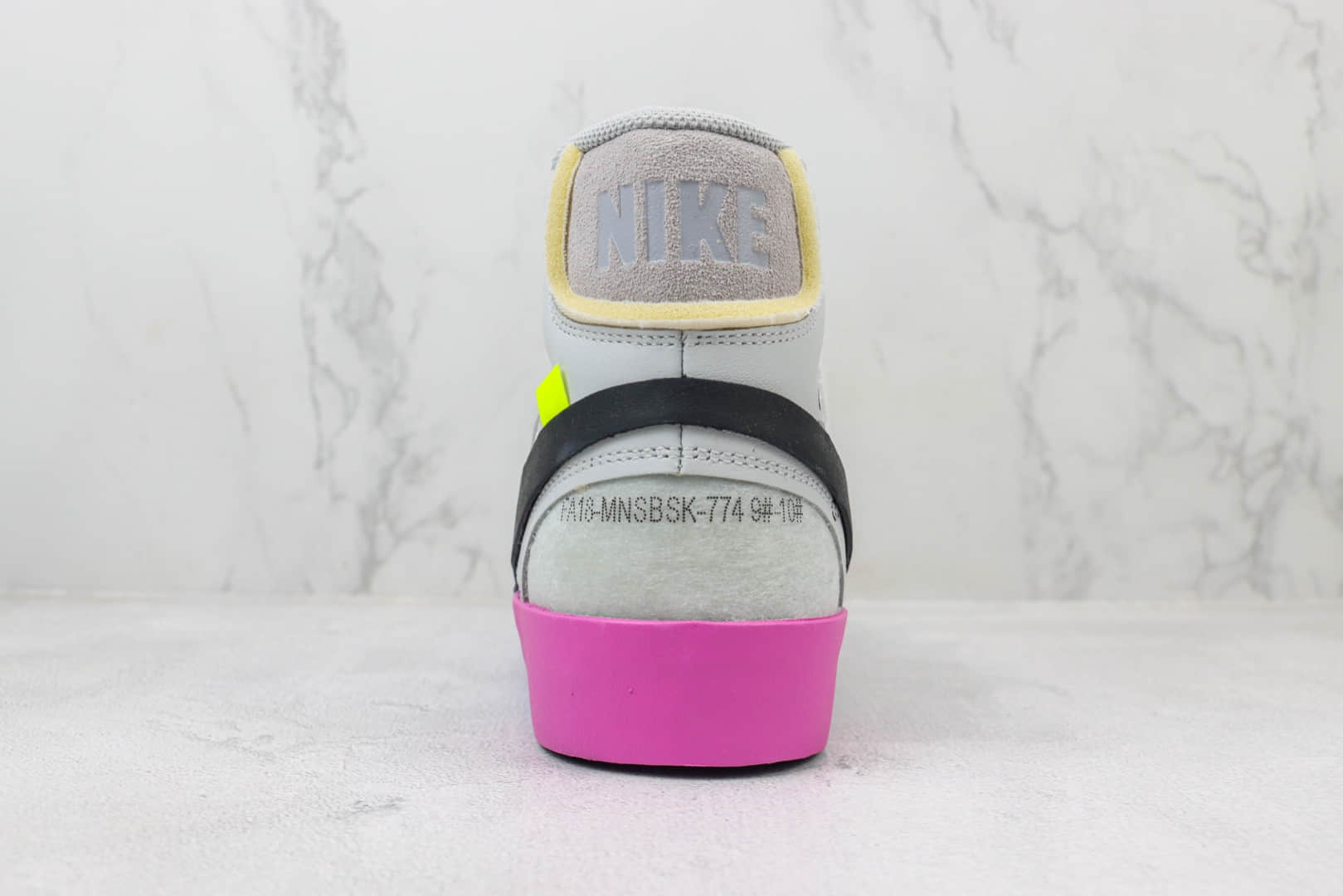 耐克Off-White X Nike Blazer Mid纯原版本中帮开拓者OW联名彩虹色板鞋 莆田耐克货源 货号:AA3832-002
