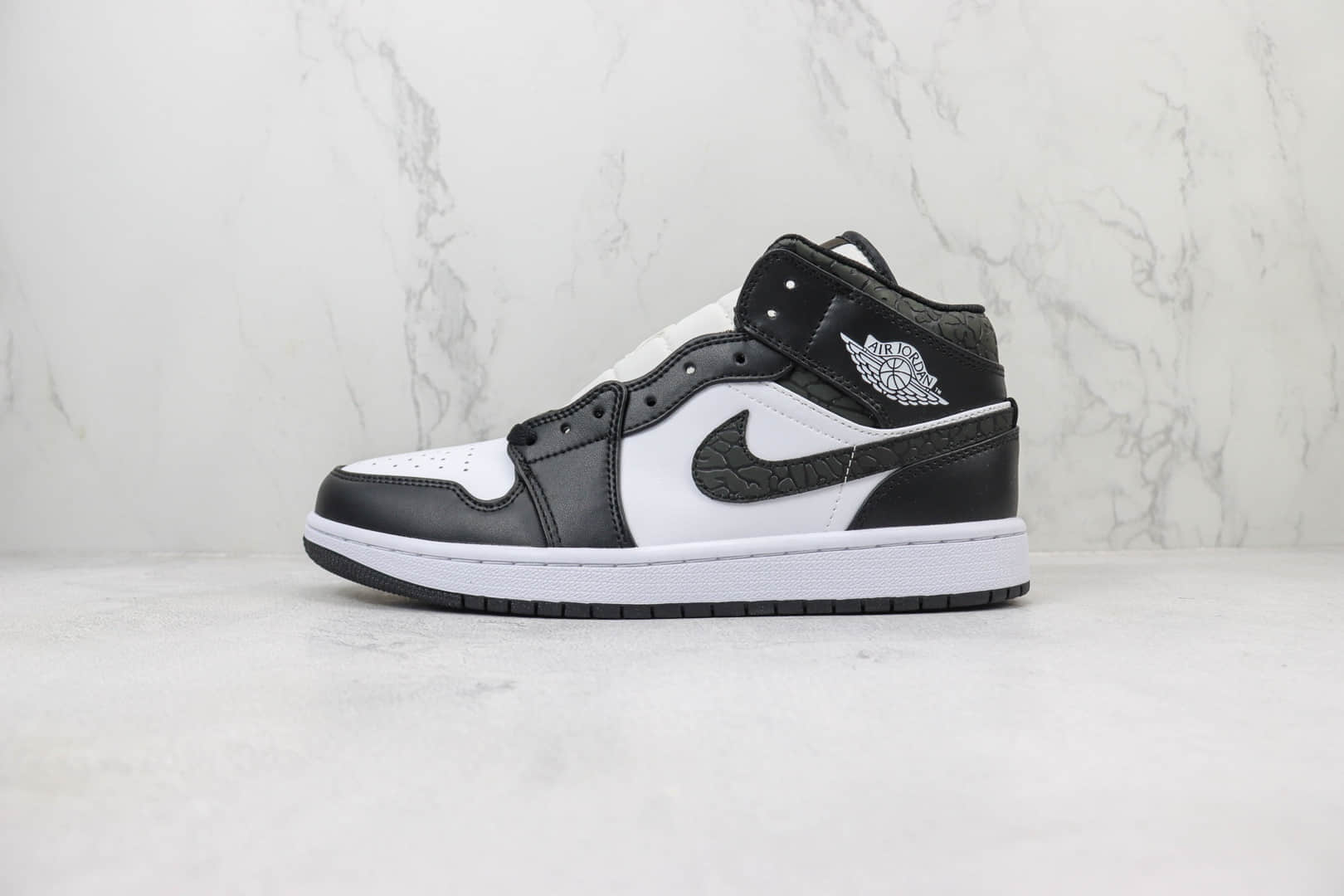 乔丹Air Jordan 1 Mid纯原版本中帮AJ1黑白爆裂纹篮球鞋 莆田AJ货源 货号:FB9911-001