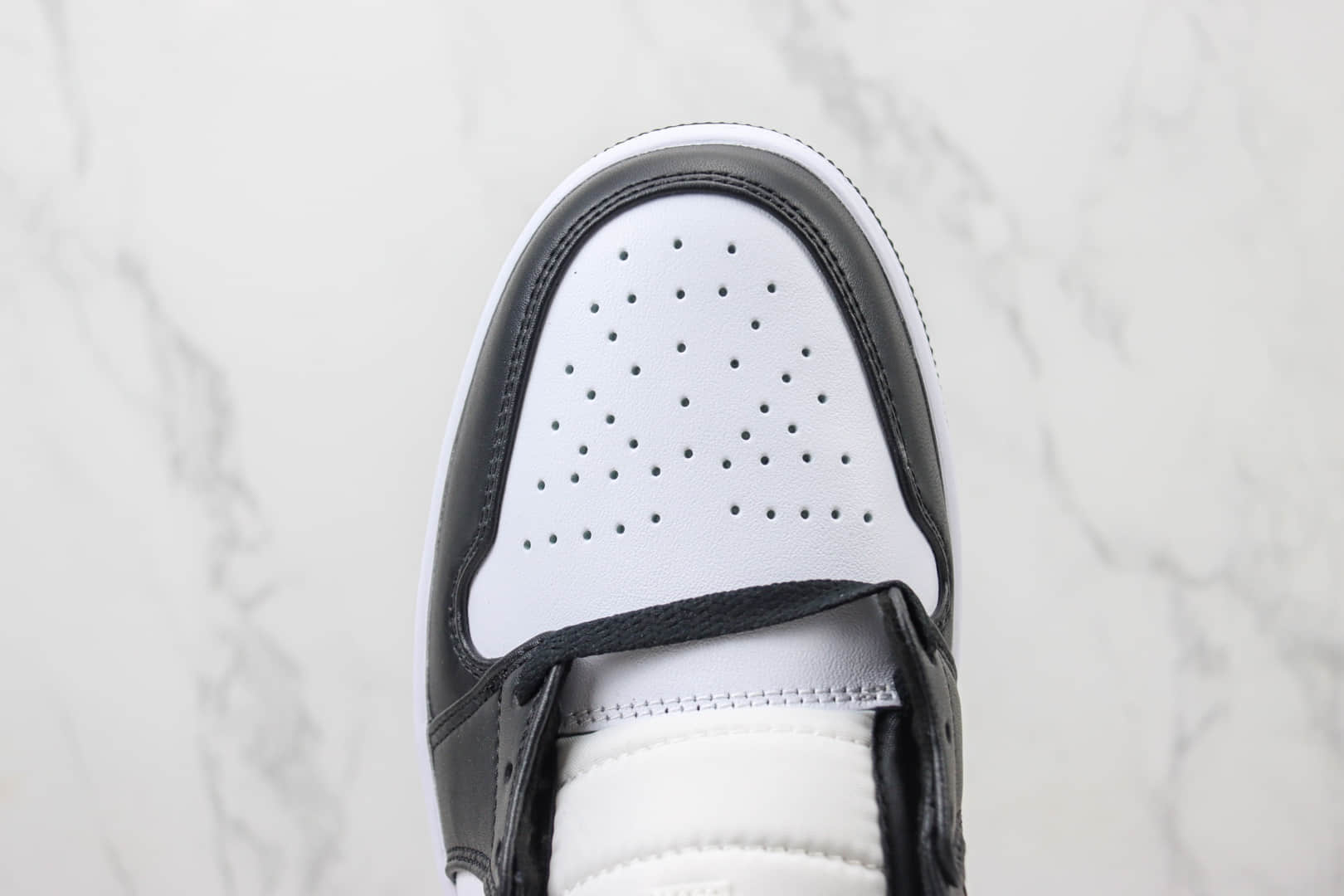 乔丹Air Jordan 1 Mid纯原版本中帮AJ1黑白爆裂纹篮球鞋 莆田AJ货源 货号:FB9911-001