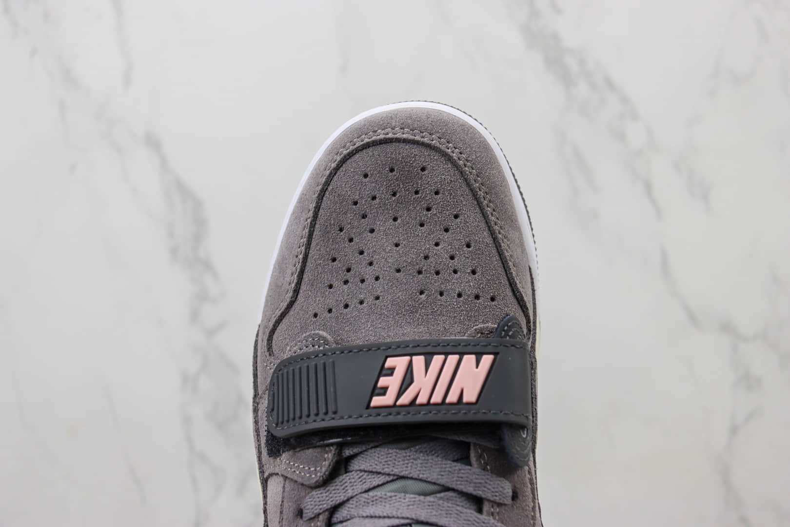 乔丹Air Jordan Legacy 312 Low纯原版本AJ312灰粉爆裂纹三合一篮球鞋 莆田复刻鞋货源 货号：敏感内容7069-002