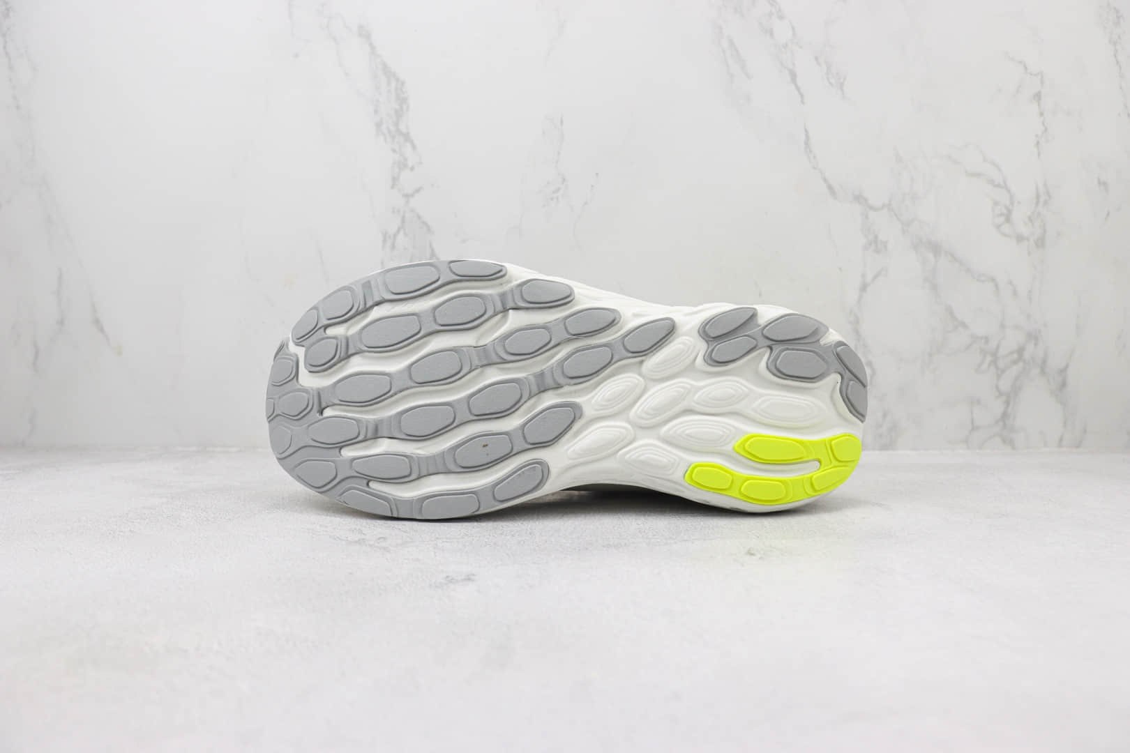新百伦New Balance Fresh Foam 1080纯原版本NB1080米敏感内容透气跑鞋 莆田新百伦货源 货号:M1080F13