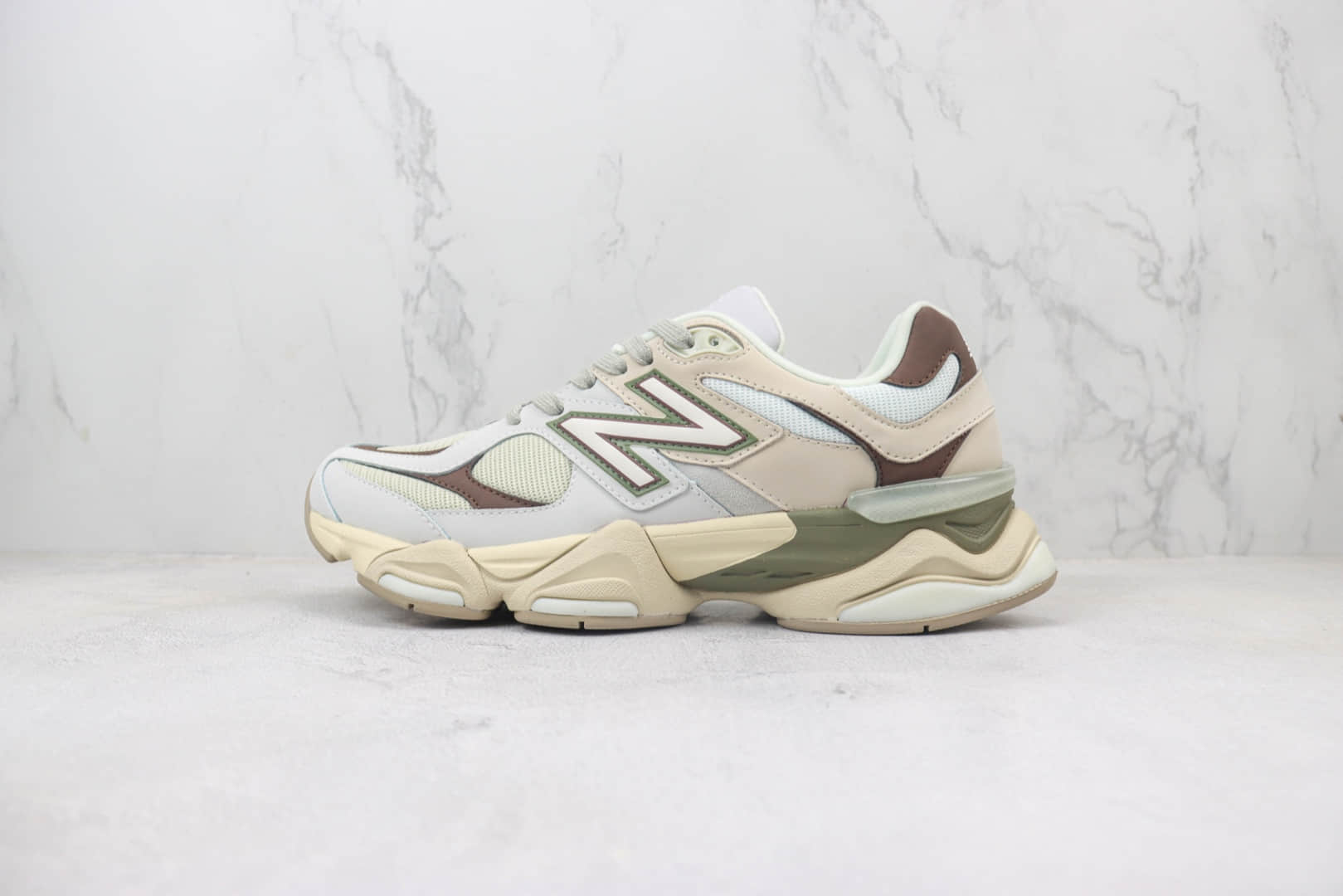 新百伦New Balance 9060纯原版本NB9060米白棕复古跑鞋 莆田新百伦货源 (ID:101591) - 图片1