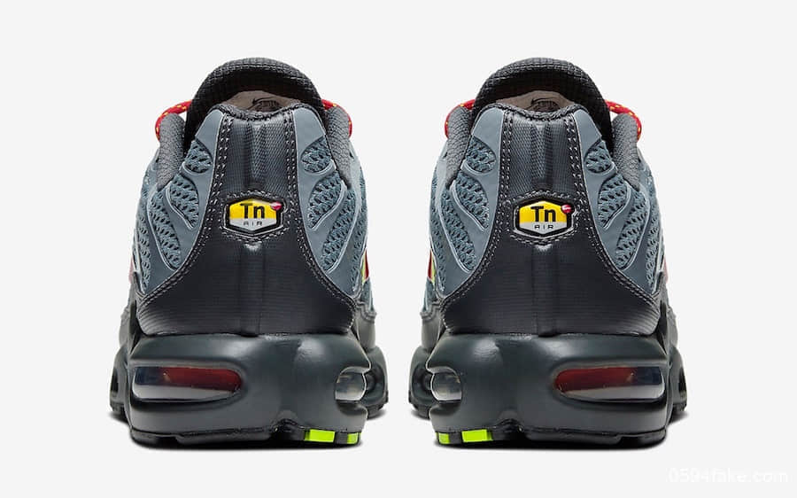 Nike Air Max Plus释出三款全新配色！