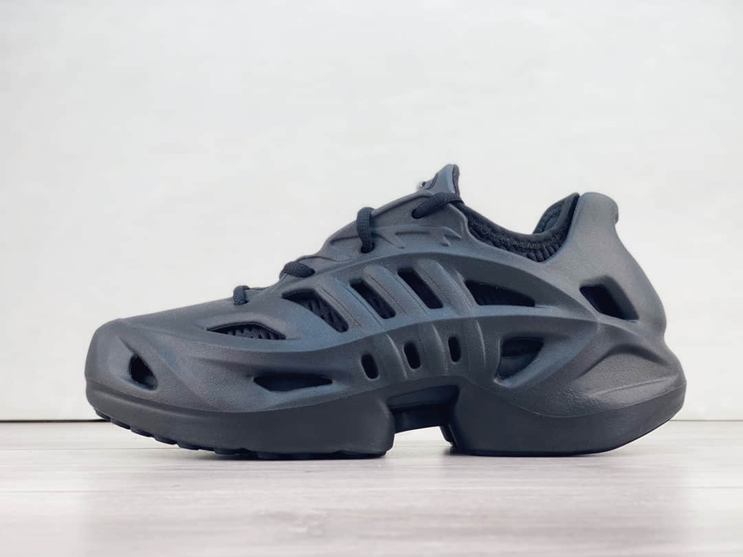 阿迪达斯adidas adiFOM Climacool “Triple Black”纯原版本黑色超轻一体清风洞洞鞋 莆田阿迪达斯货源 货号:IF3902