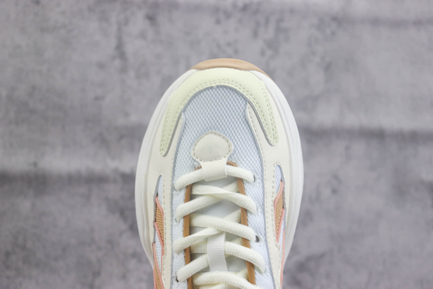 阿迪达斯adidas originals Ozgaia3.0纯原版本三叶草米粉色老爹鞋 莆田阿迪达斯货源 货号:JI4283