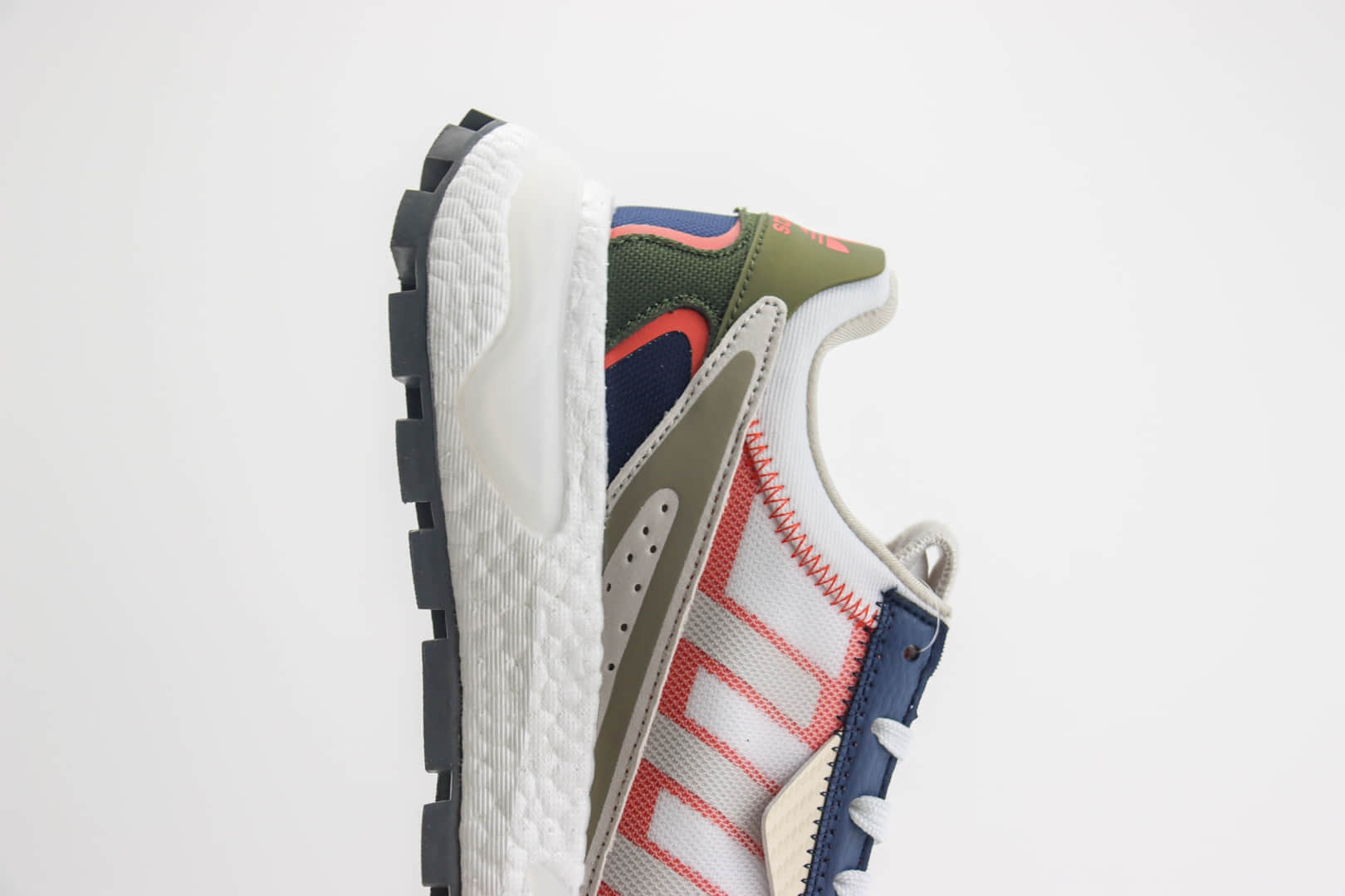 阿迪达斯adidas Retropy P9纯原版本白红蓝爆米花Boost跑鞋 莆田阿迪达斯货源 货号:GW9332