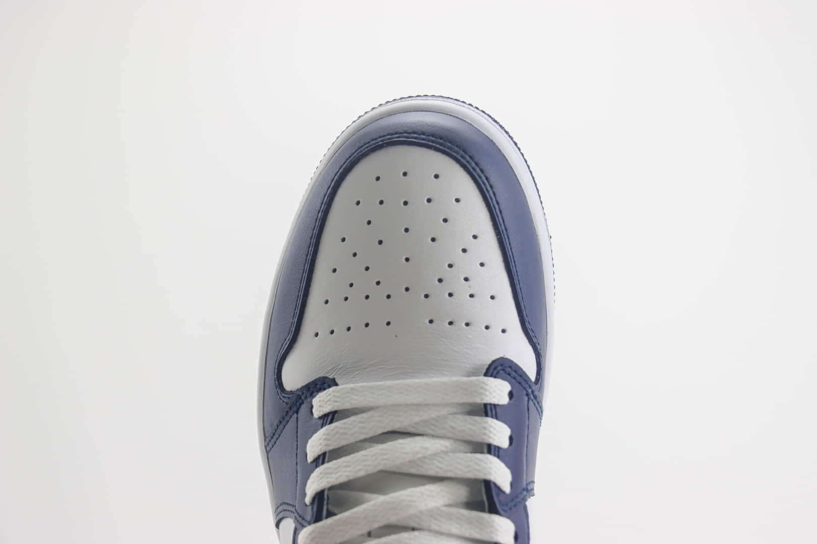 乔丹Air Jordan 1 Low纯原版本低帮AJ1白海军蓝板鞋 莆田AJ货源 货号:553558-141