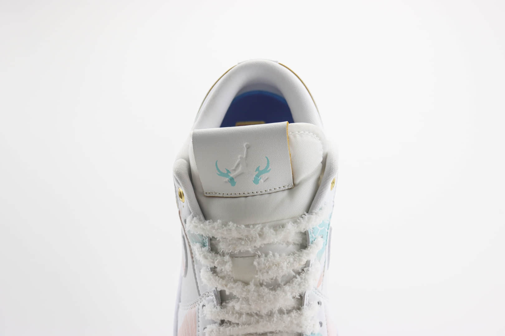 乔丹Air Jordan 1 Retro Low纯原版本低帮AJ1龙年限定CNY青帘烟雨板鞋 莆田AJ货源 货号：FN8901-164