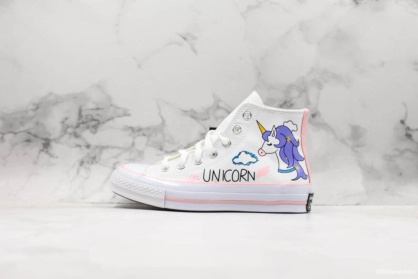 匡威Converse 1970S卡通手绘独角兽真标硫化蓝底最新工艺硫化版本全新转印后跟三星标联名彩虹高帮帆布鞋 (ID:10348) - 图片1