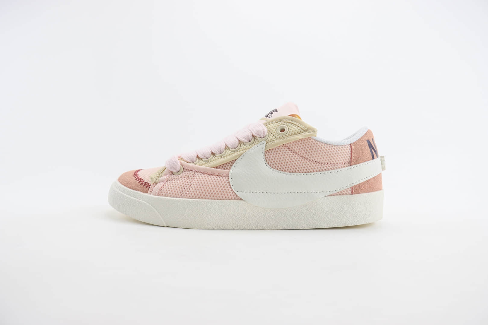 耐克Nike Blazer 77 Low Jumbo纯原版本开拓者77粉白色低帮板鞋 莆田耐克货源 (ID:103617) - 图片1