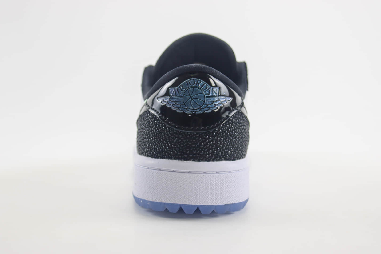 乔丹Air Jordan 1 Low Golf纯原版本高尔夫AJ1镭射漆皮黑白熊猫板鞋 莆田AJ货源 货号:FZ4159-100
