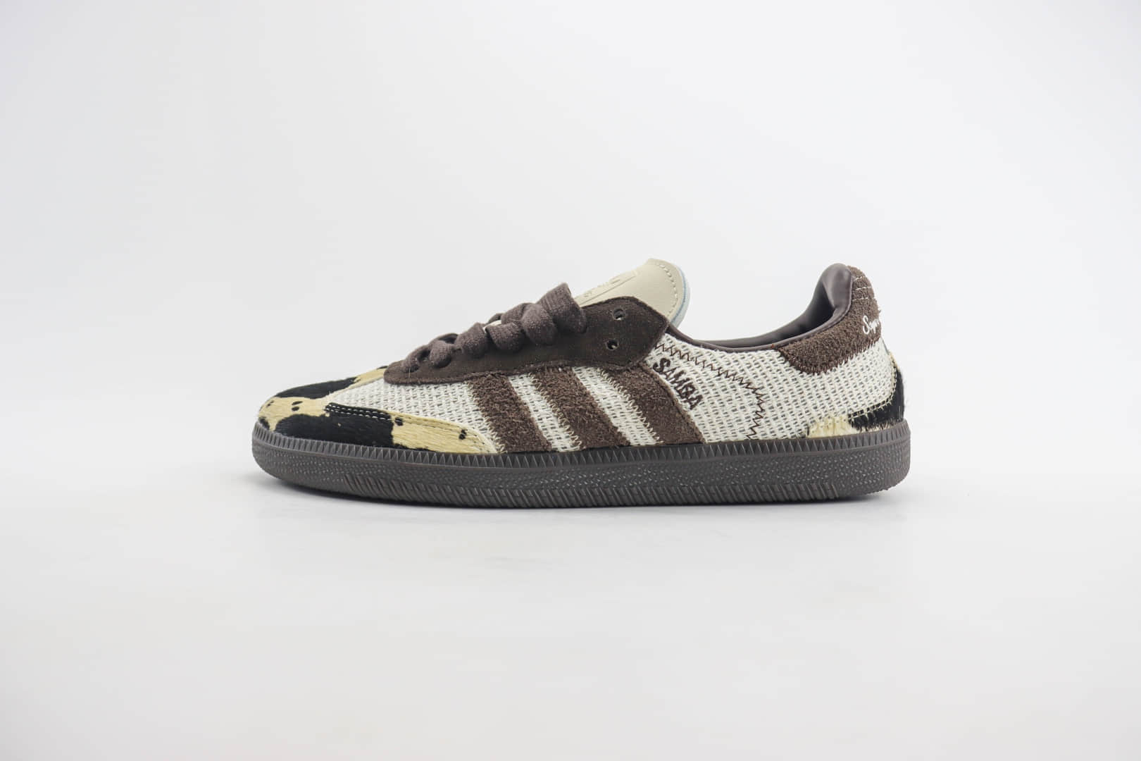 阿迪达斯Notitle x adidas Originals Samba纯原版本米棕色奶牛纹复古桑巴板鞋 莆田阿迪达斯工厂 货号:ID6024