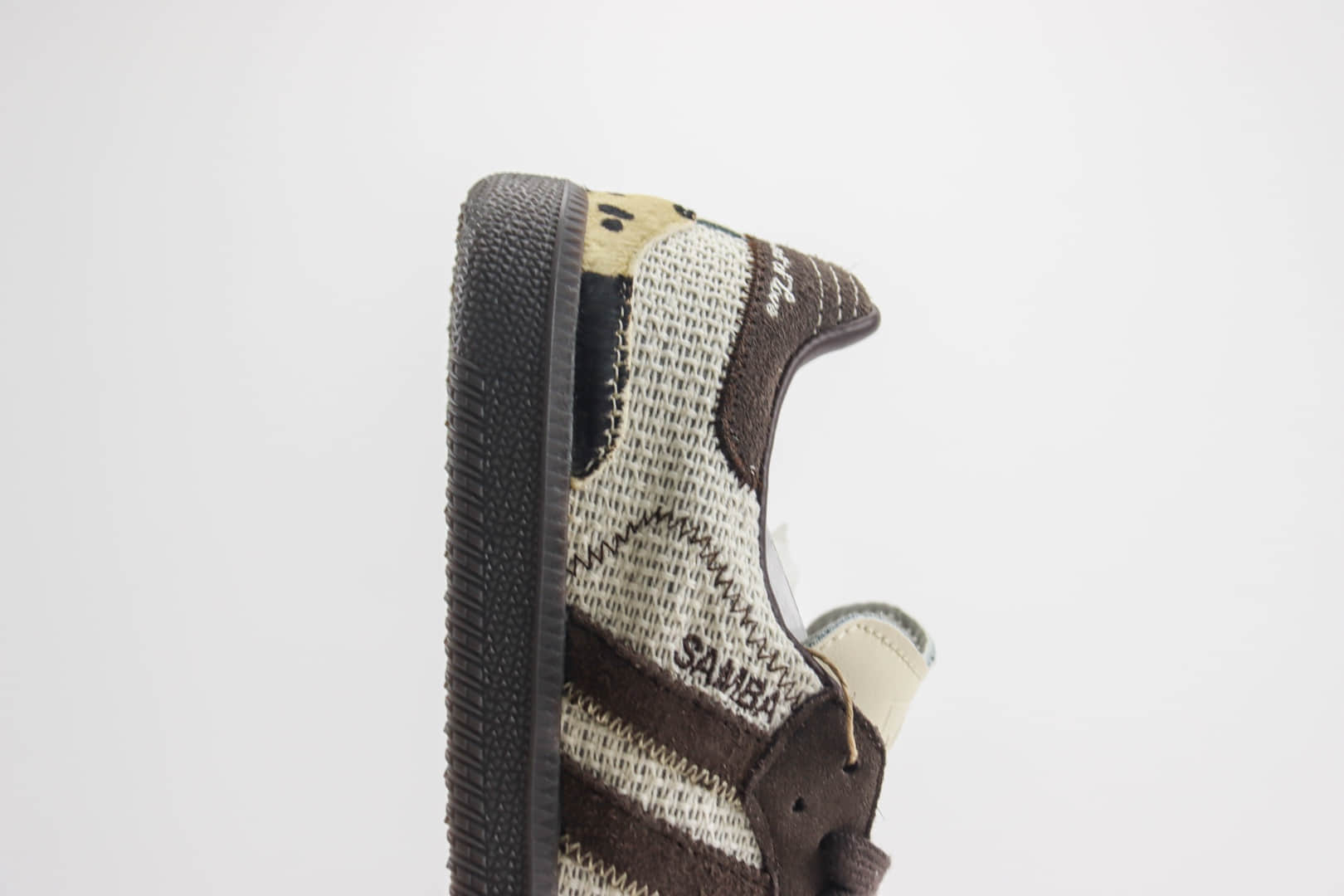 阿迪达斯Notitle x adidas Originals Samba纯原版本米棕色奶牛纹复古桑巴板鞋 莆田阿迪达斯工厂 货号:ID6024