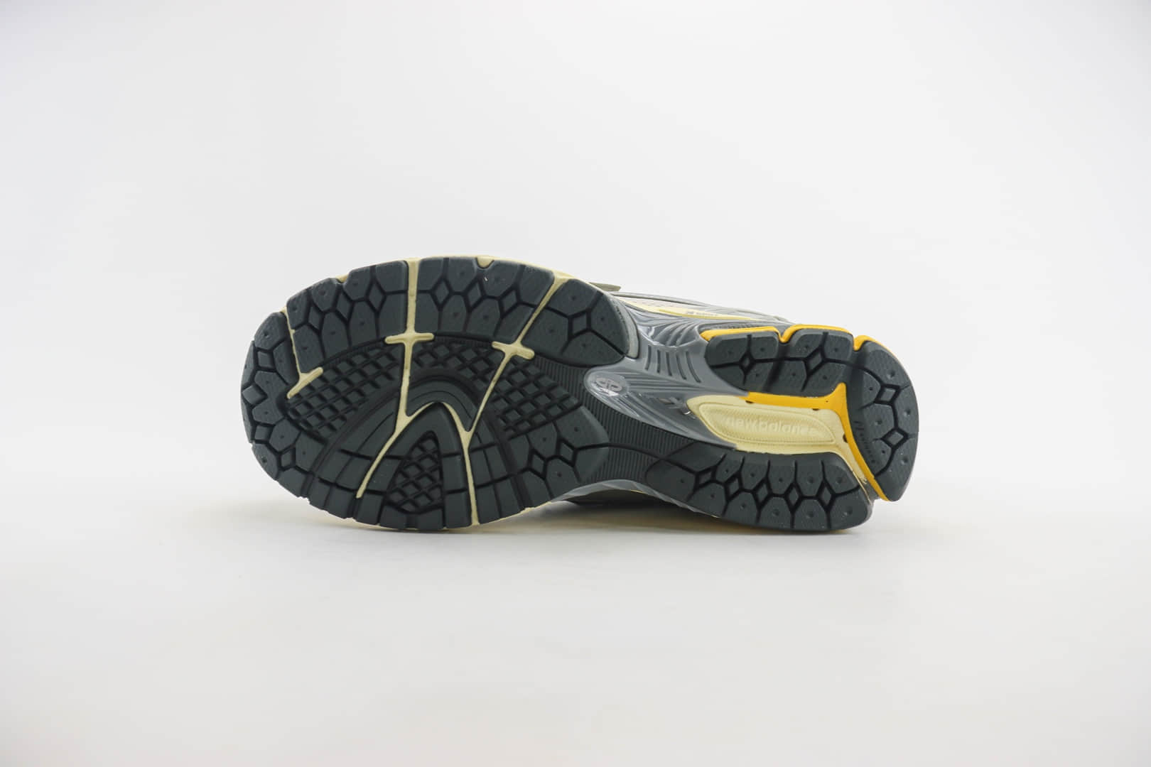 新百伦New Balance 1906纯原版本NB1906灰紫色复古运动鞋 莆田新百伦货源 货号：M1906RRD