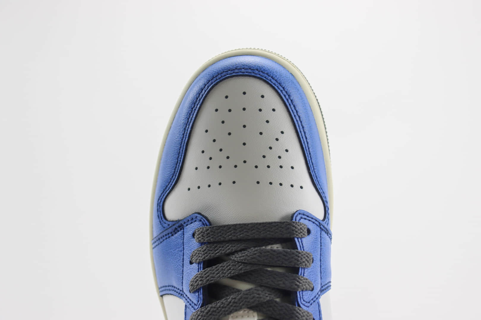 乔丹Air Jordan 1 Low纯原版本低帮AJ1蓝白黑板鞋 莆田复刻鞋货源 货号:FV8439-104