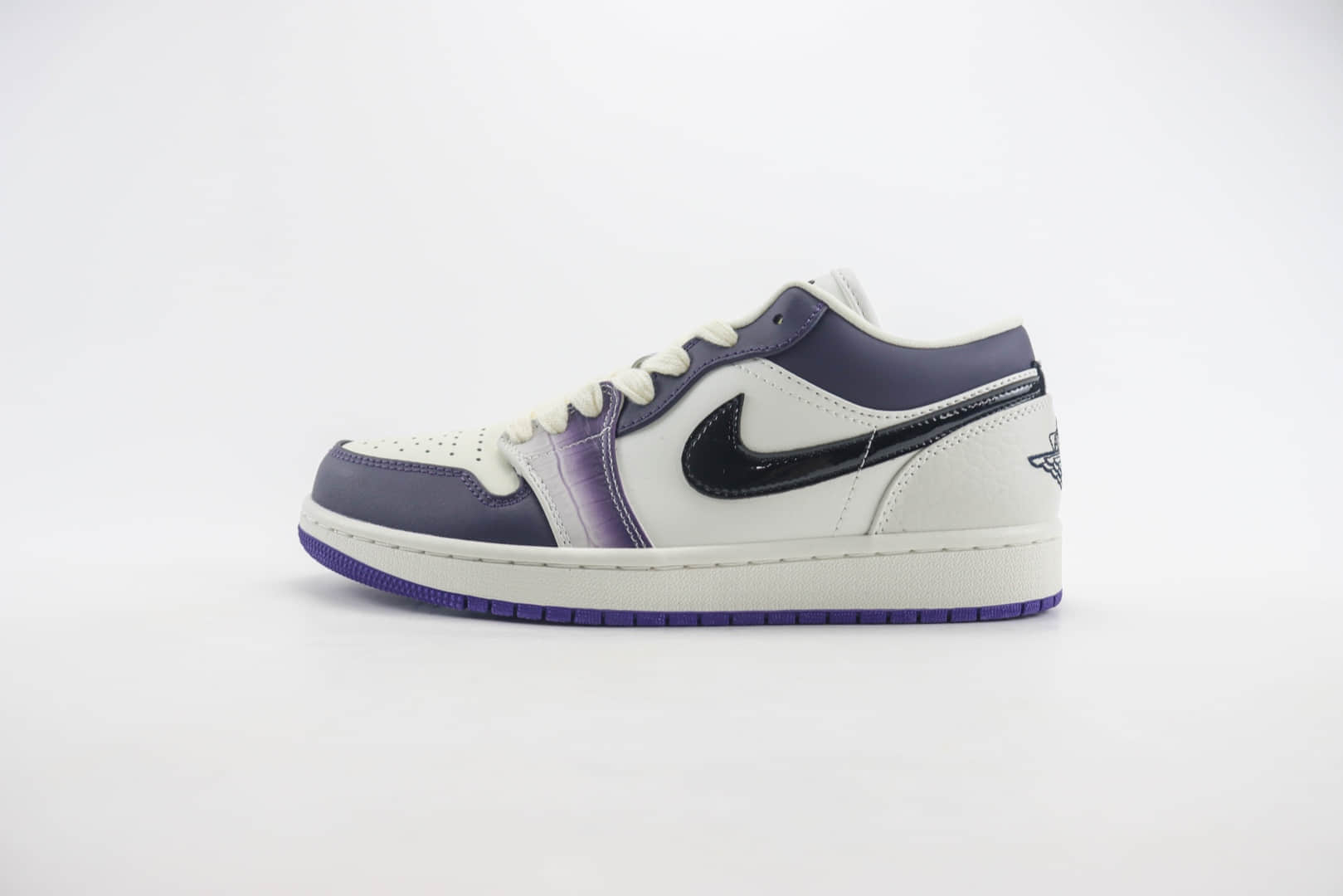 乔丹Air Jordan 1 Low纯原版本低帮AJ1白紫渐变板鞋 莆田AJ货源 (ID:104159) - 图片1