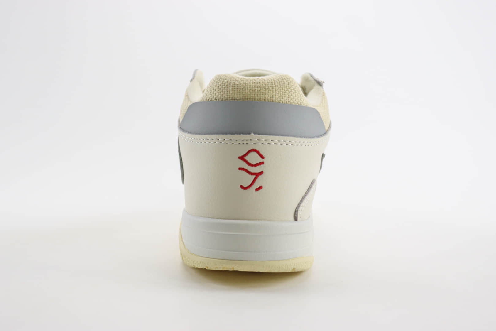乔丹Travis Scott x Jordan Jumpman Cut The Check纯原版本敏感内容联名奶白灰倒钩复古篮球鞋 莆田AJ货源 货号：FZ8117-003