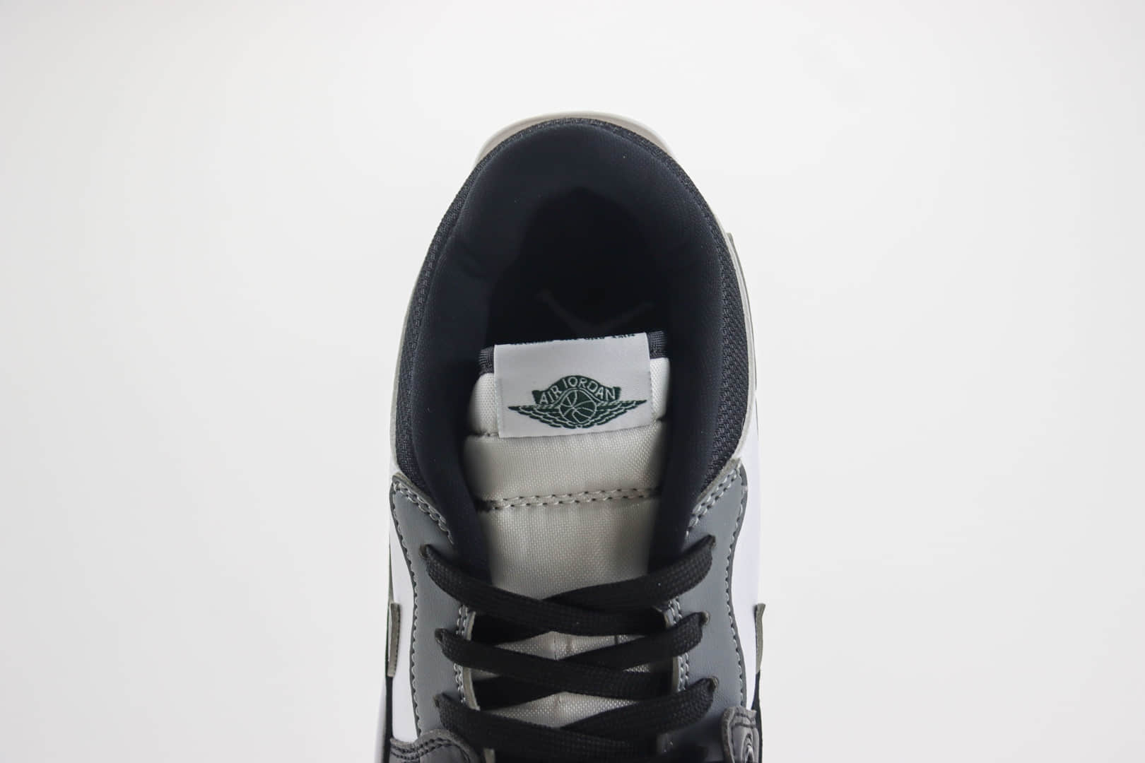 乔丹Air Jordan Legacy 312 Low纯原版本黑白绿AJ312三合一篮球鞋 莆田AJ货源 货号：敏感内容7069-131