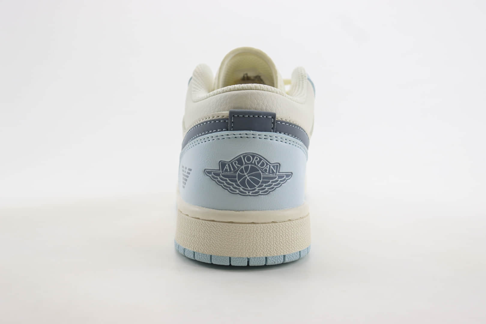乔丹Air Jordan 1 Retro Low x Armani低帮AJ1白蓝色板鞋 莆田AJ系列代理 货号:WG8850-012