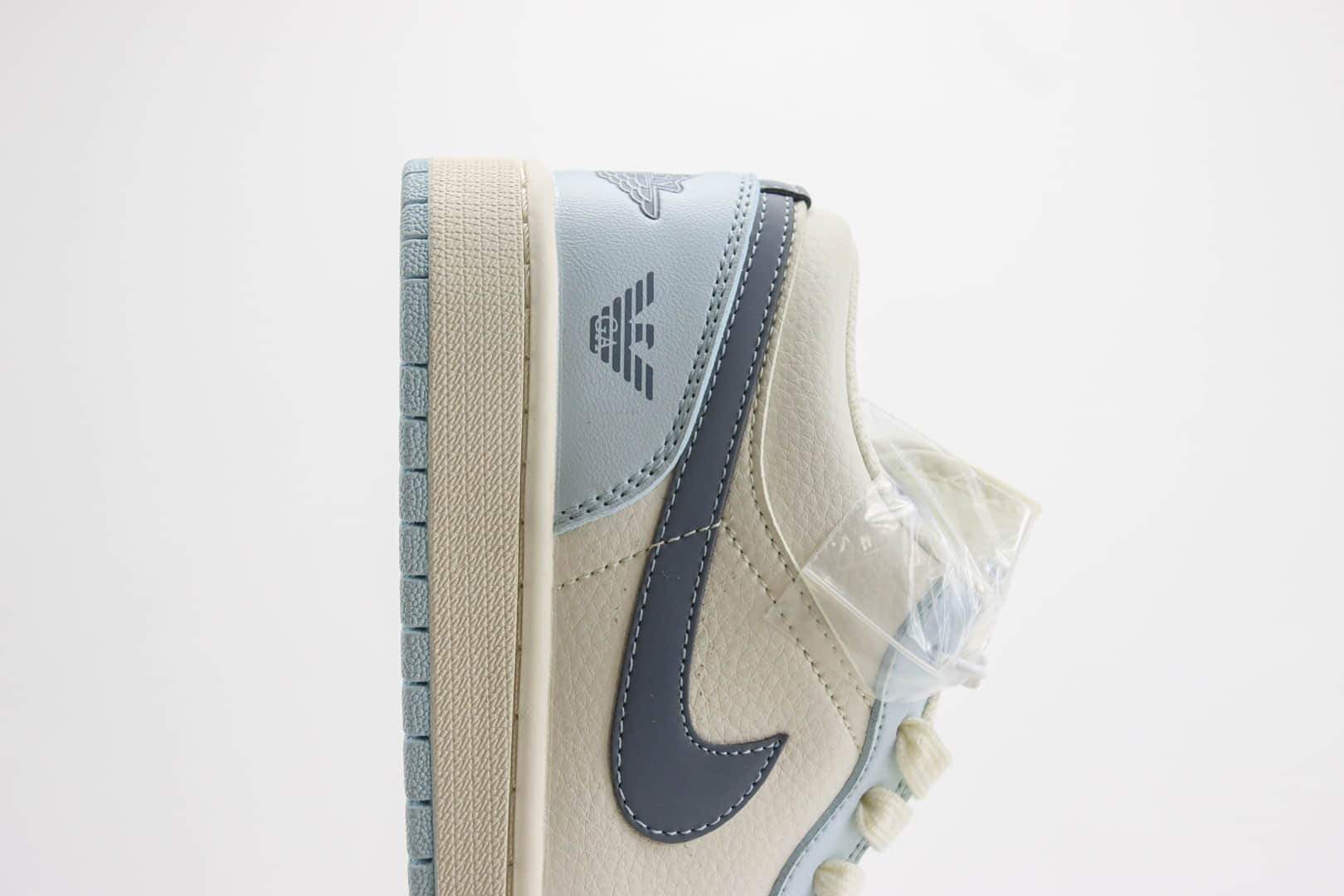 乔丹Air Jordan 1 Retro Low x Armani低帮AJ1白蓝色板鞋 莆田AJ系列代理 货号:WG8850-012