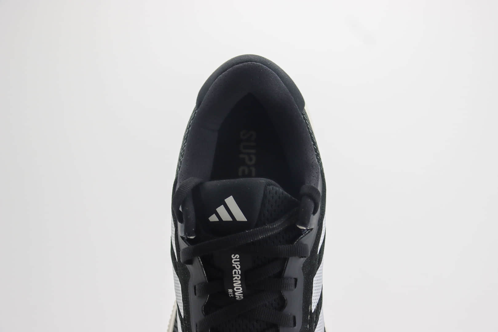 阿迪达斯Adidas Supernova Rise纯原版本黑白灰色慢跑鞋 莆田阿迪达斯货源 货号:IG5837 阿迪达斯Adidas Supernova Rise纯原版本黑白灰色慢跑鞋 莆田阿迪达斯货源 货号:IG5837