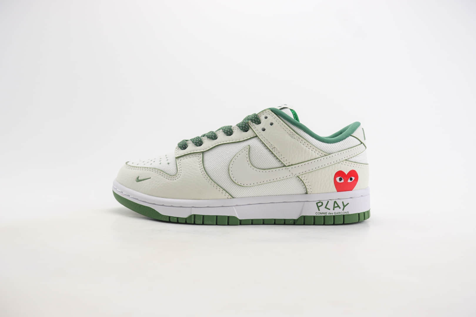 耐克Nike SB Dunk Low纯原版本低帮DUNK川久保玲联名款板鞋 莆田DUNK工厂 货号:KK1888-010 耐克Nike SB Dunk Low纯原版本低帮DUNK川久保玲联名款板鞋 莆田DUNK工厂 货号:KK1888-010