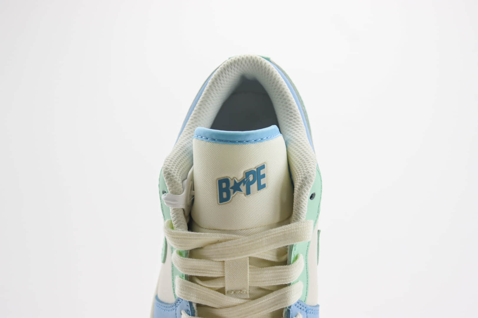 乔丹Air Jordan AJ1 Low X BAPE纯原版本猿人头联名款低帮AJ1板鞋 莆田AJ货源 货号:JJ8688-006 乔丹Air Jordan AJ1 Low X BAPE纯原版本猿人头联名款低帮AJ1板鞋 莆田AJ货源 货号:JJ8688-006