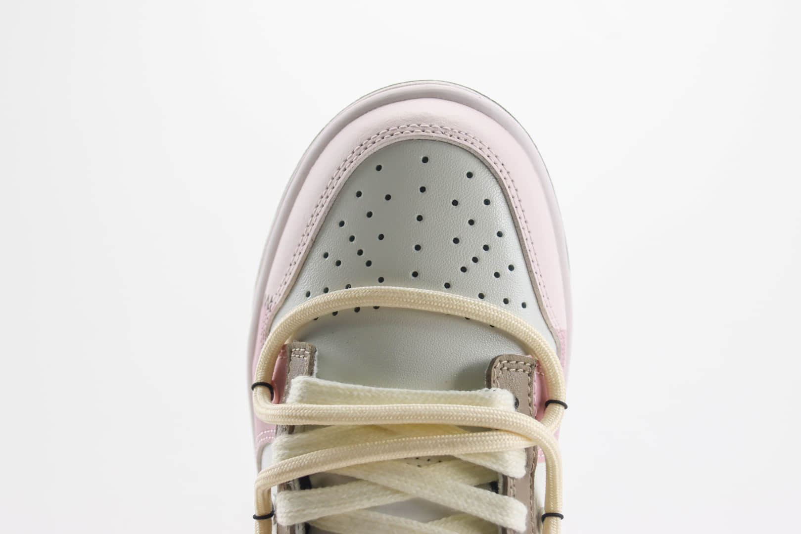 耐克Nike SB Dunk Low纯原版本低帮DUNK熊猫恶作剧白粉敏感内容人节限定板鞋 莆田DUNK货源 货号：CW1590-100