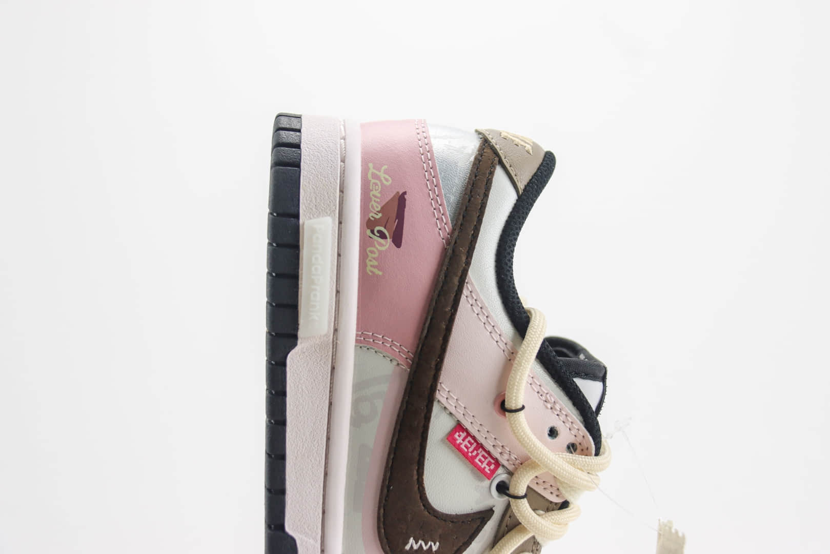 耐克Nike SB Dunk Low纯原版本低帮DUNK熊猫恶作剧白粉敏感内容人节限定板鞋 莆田DUNK货源 货号：CW1590-100