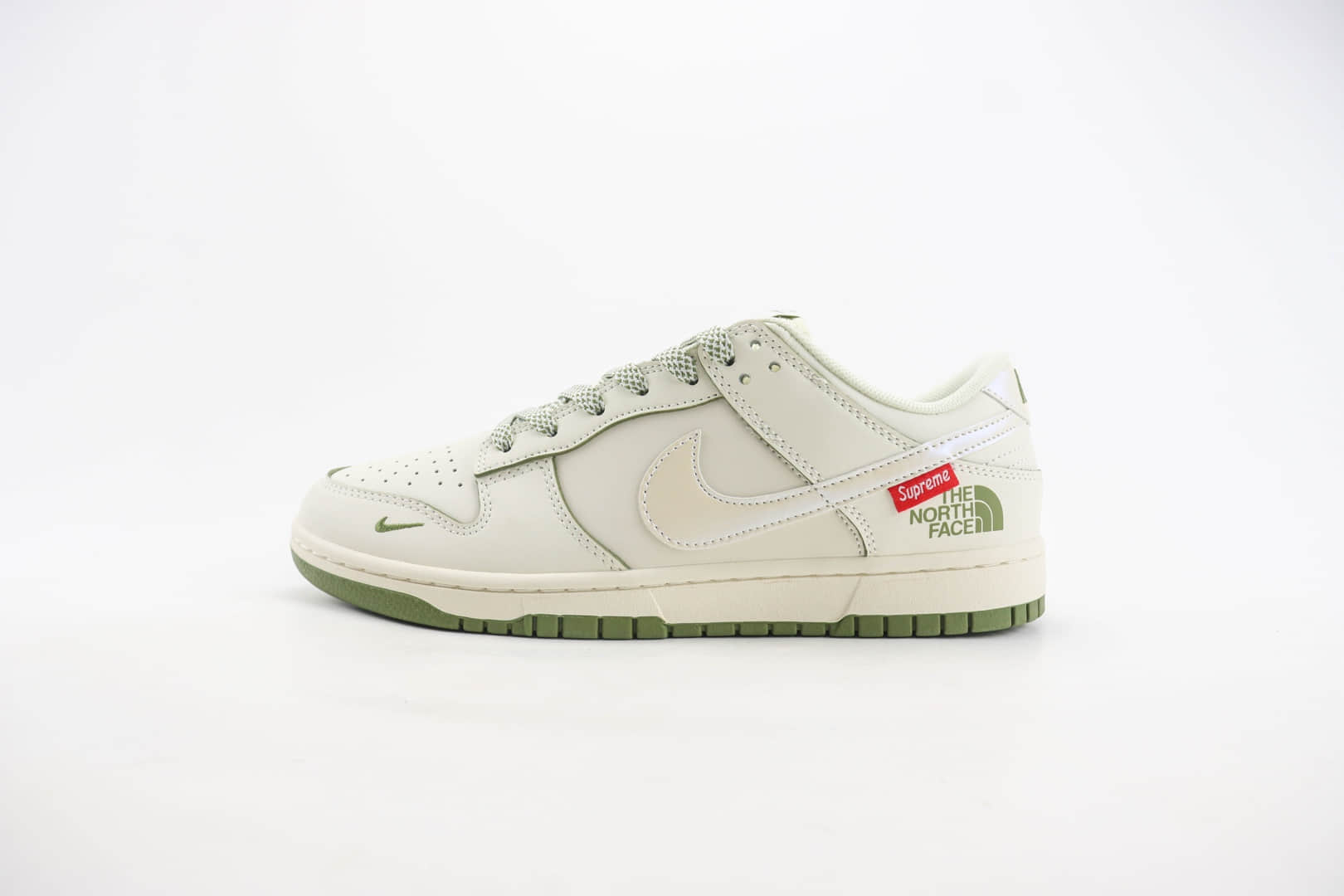 耐克Supreme x Nike Dunk Low x The North Face纯原版本北面联名Dunk米绿色Supreme板鞋 莆田耐克工厂 (ID:106614) - 图片1