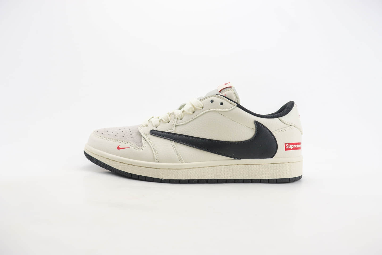 乔丹Supreme x Air Jordan 1 Low纯原版本低帮AJ1联名Supreme白黑倒钩板鞋 莆田AJ货源 (ID:107040) - 图片1