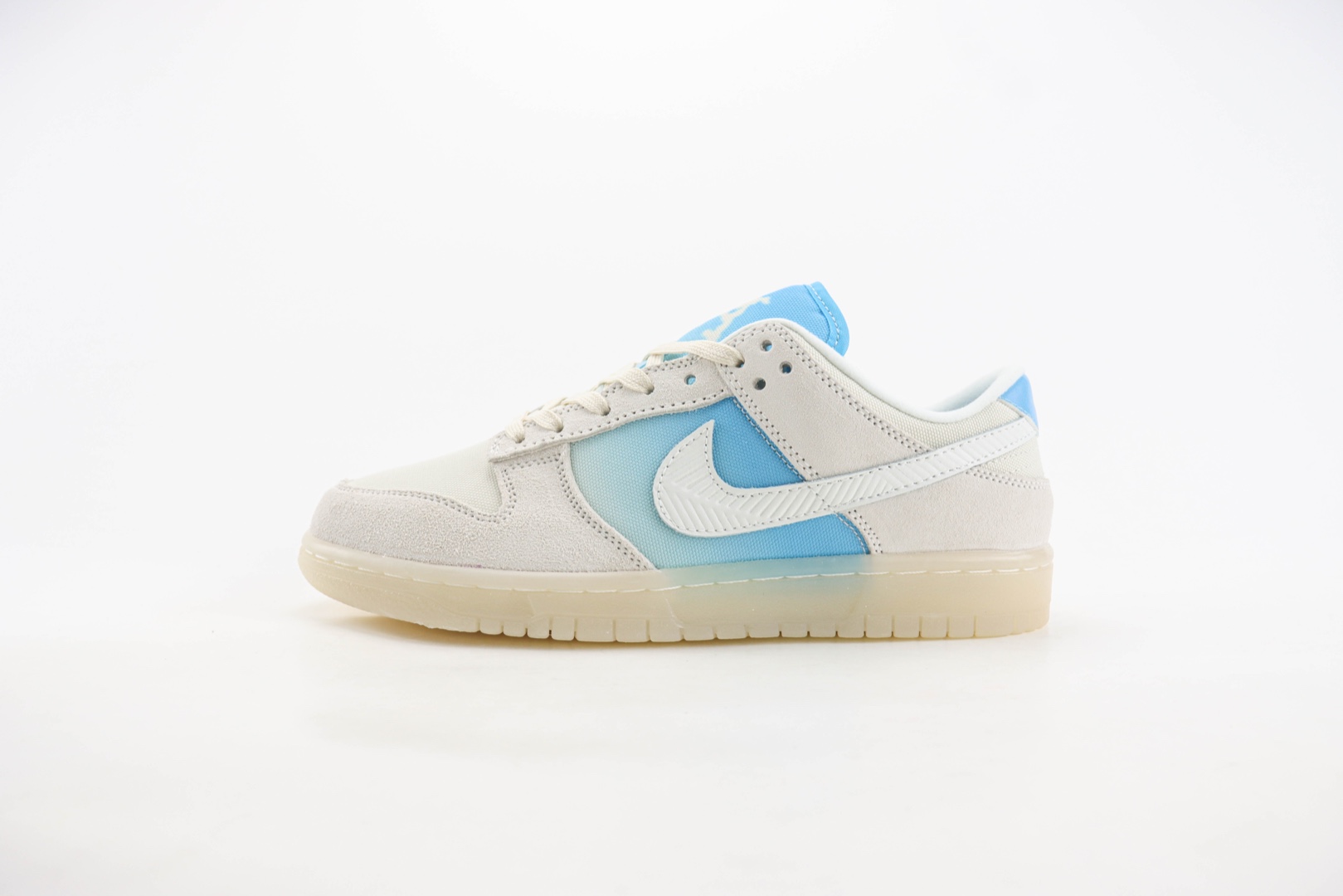 耐克Nike SB Dunk Low纯原版本低帮SB Dunk白蓝渐变枫叶纹勾滑板板鞋 莆田天花板Dunk 货号:HQ3621-133