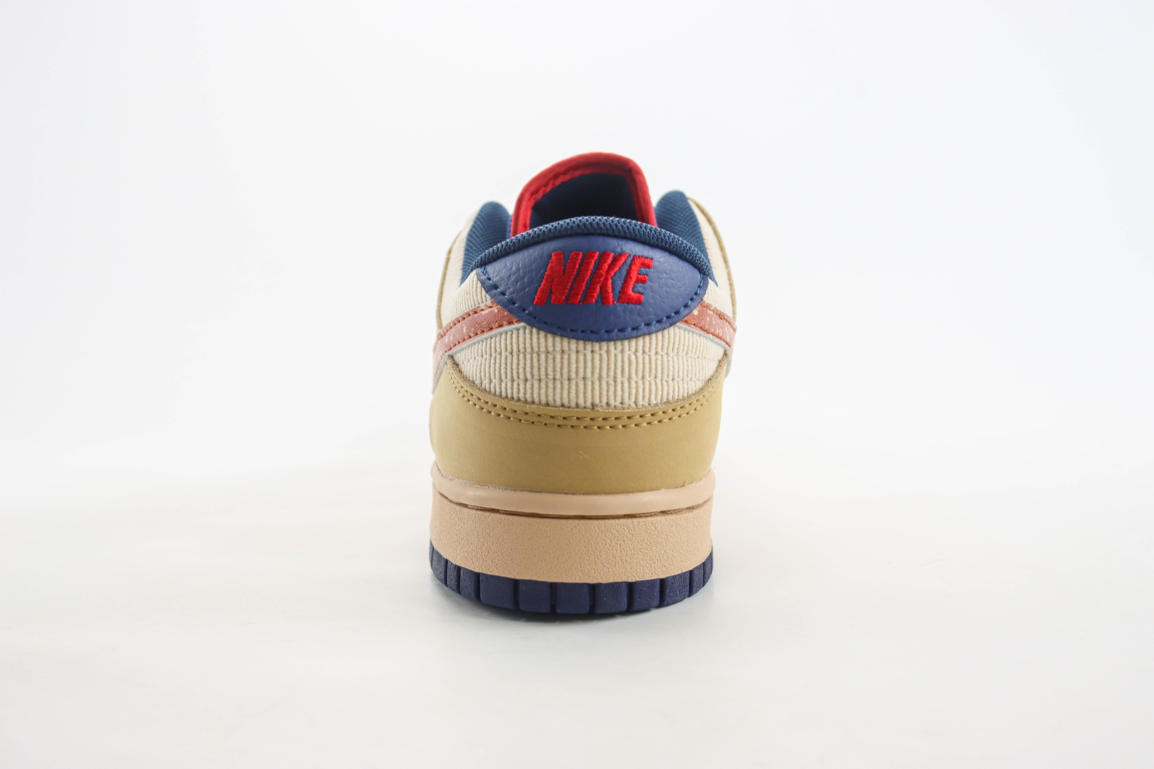耐克Nike SB Dunk Low纯原版本低帮SB Dunk米白卡其泼墨印花勾板鞋 莆田天花板Dunk 货号:HQ3640-790