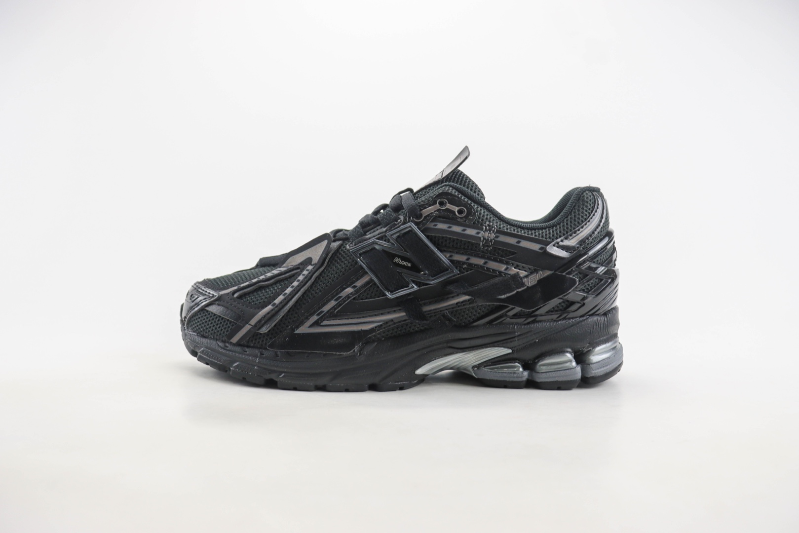 新百伦New Balance 1906纯原版本黑武士NB1906复古解构老爹鞋 莆田新百伦货源 货号:M1906AF