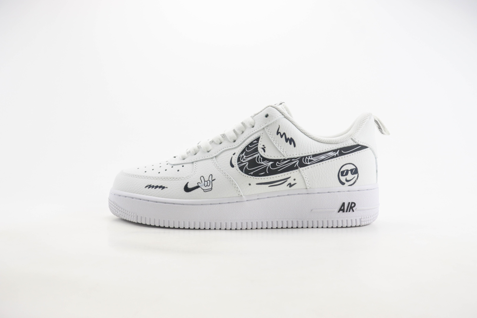 耐克Nike Air Force 1纯原版本空军一号AF1二次元涂鸦笑脸低帮板鞋 莆田耐克代理 (ID:107462) - 图片1