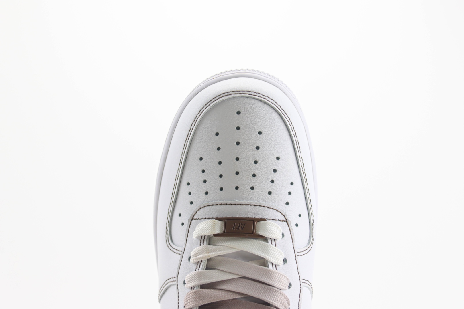 耐克Nike Air Force 1 Low纯原版本空军一号AF1白灰棕渐变低帮板鞋 莆田空军一号货源 货号：FN0366-103