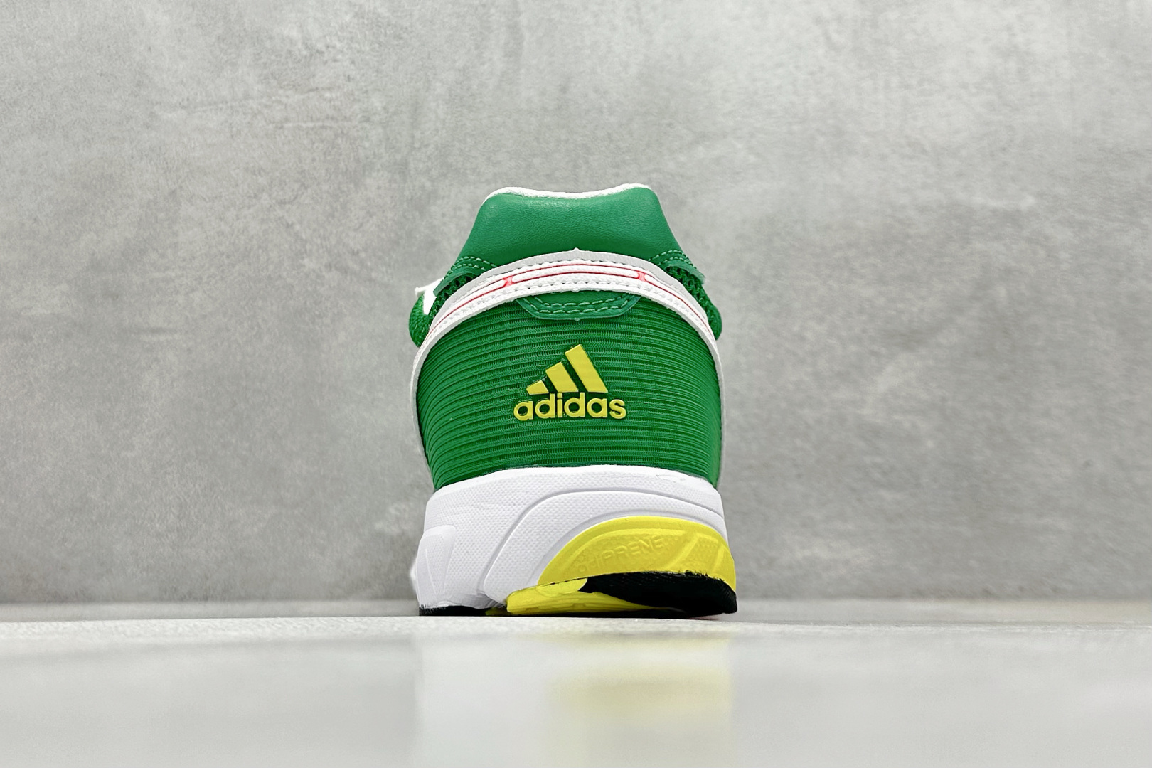 阿迪达斯adidas originals Neftenga纯原版本红黄绿马拉松网面超轻透气跑步鞋 莆田阿迪达斯货源 货号：JI0494