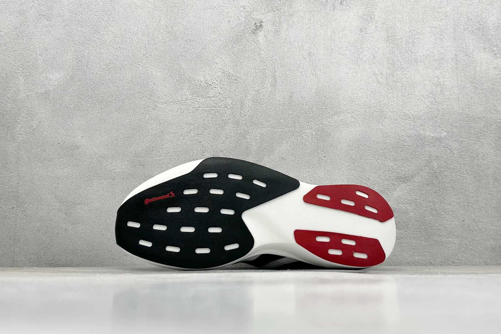 阿迪达斯adidas Adizero Evo SL纯原版本白黑红超轻透气缓震跑鞋 莆田耐克货源 货号:JQ4569