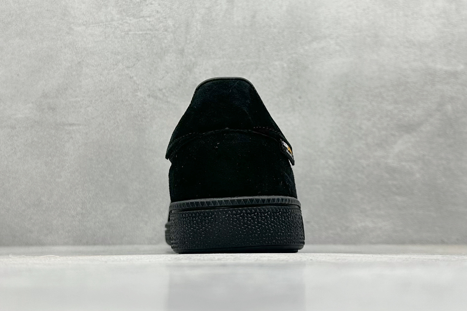 阿迪达斯adidas Originals Handball SPZL纯原版本手球运动员系列黑灰色板鞋 莆田鞋阿迪达斯货源 货号:IE6603