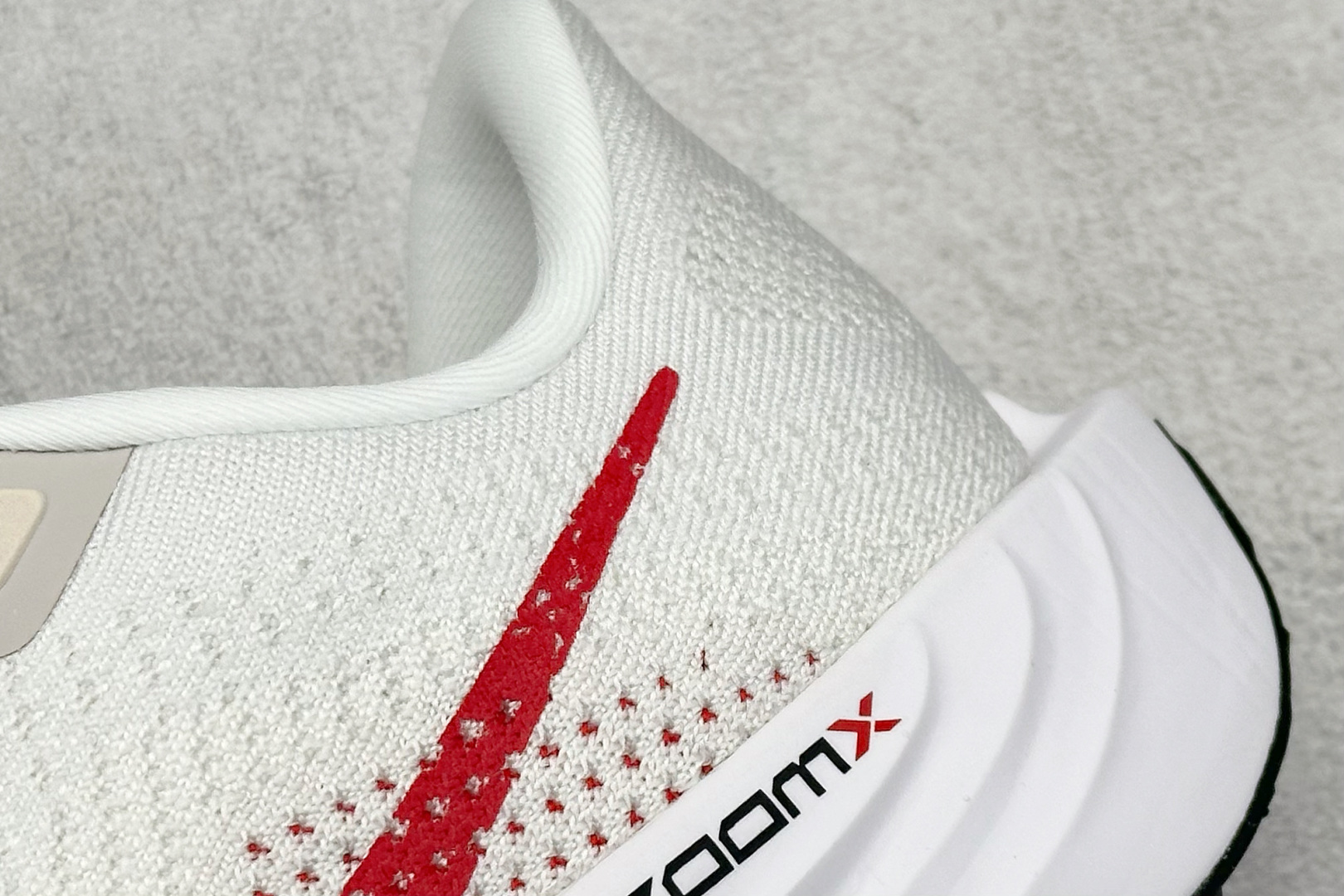 耐克Nike Pegasus Plus纯原版本超级飞马白红色缓震跑鞋 莆田耐克工厂 货号:FQ7262-003