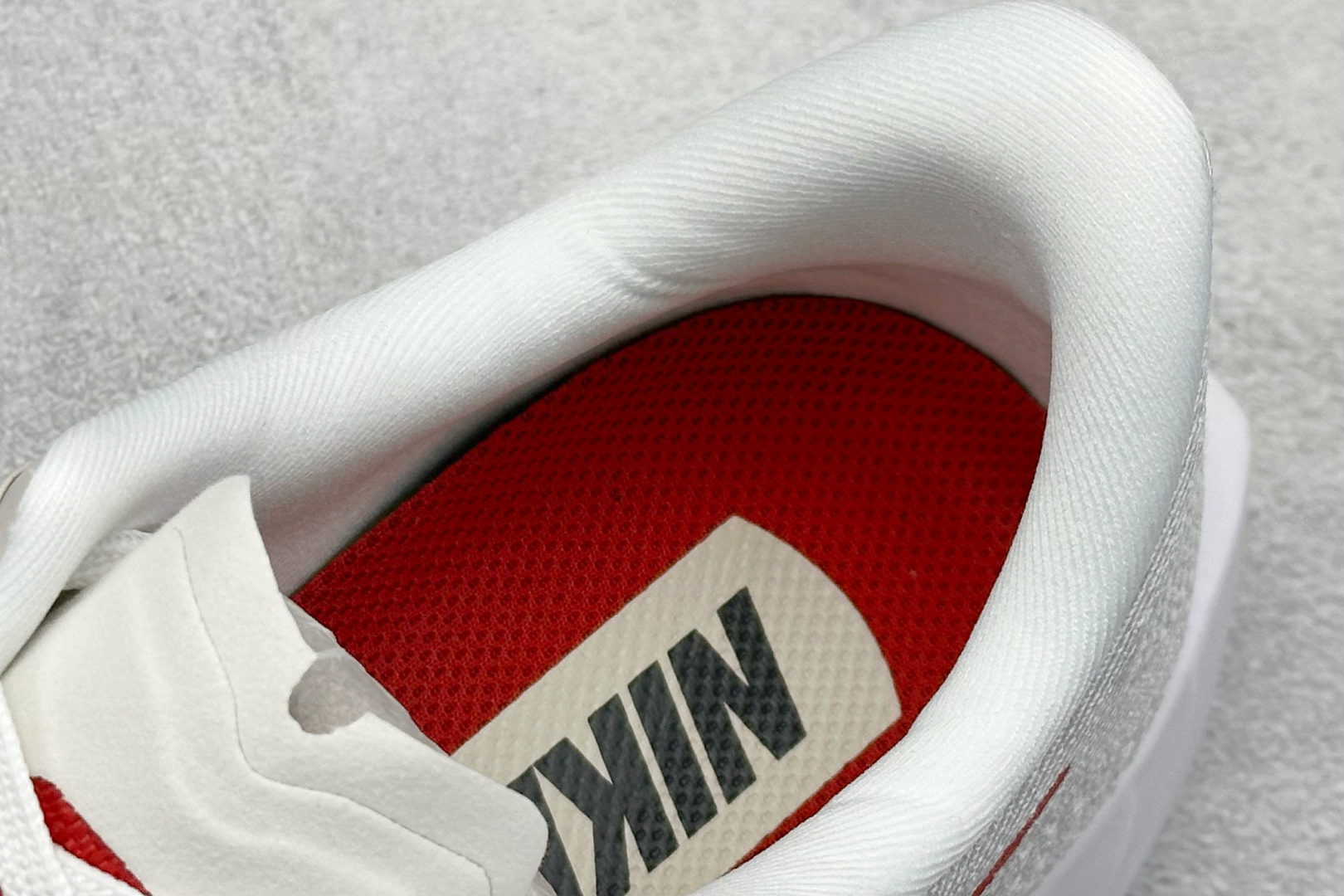 耐克Nike Pegasus Plus纯原版本超级飞马白红色缓震跑鞋 莆田耐克工厂 货号:FQ7262-003