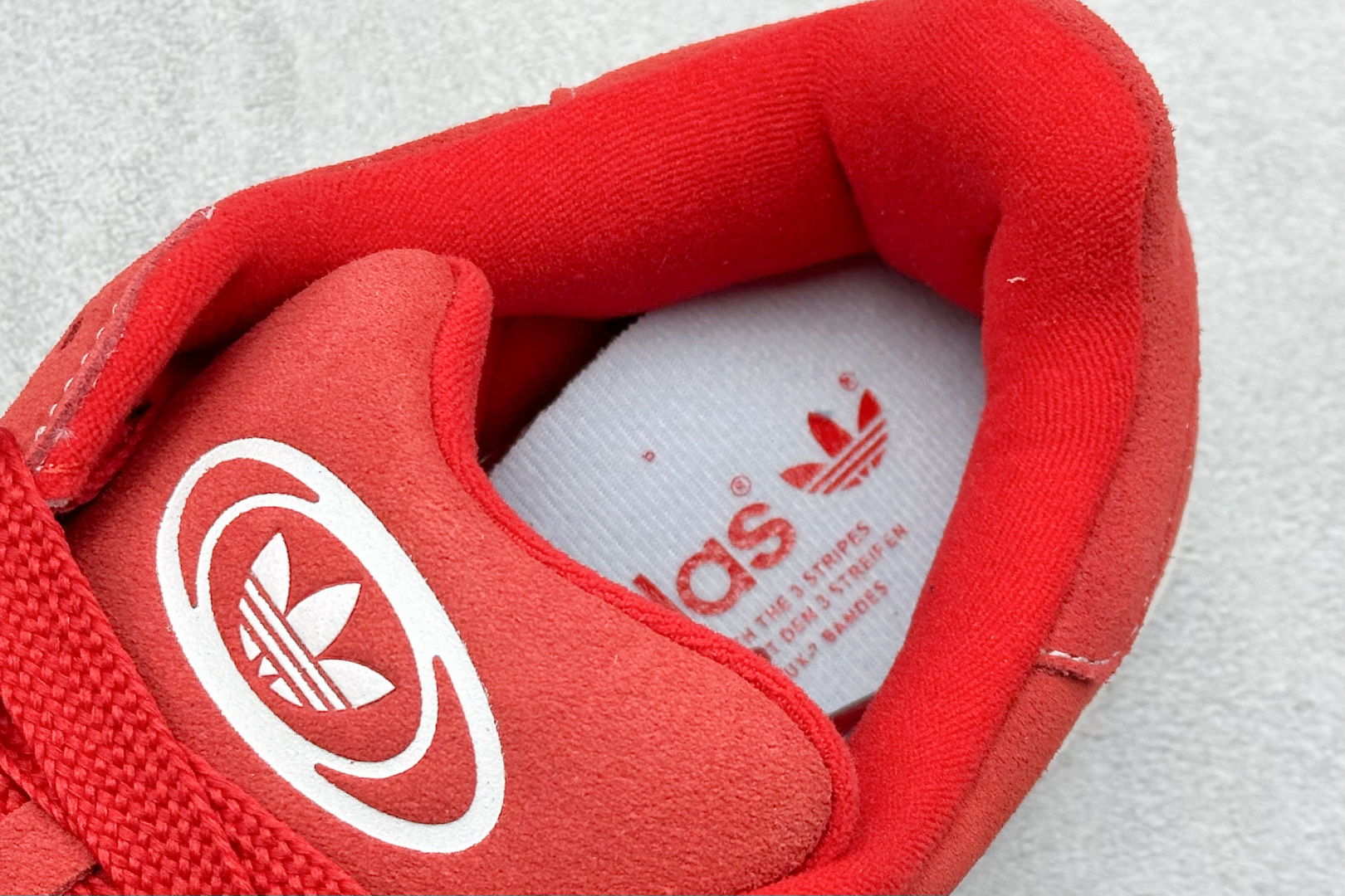 阿迪达斯adidas Originals Campus 00s纯原版本红白色面包鞋运动板鞋 莆田阿迪达斯货源 货号:H03474