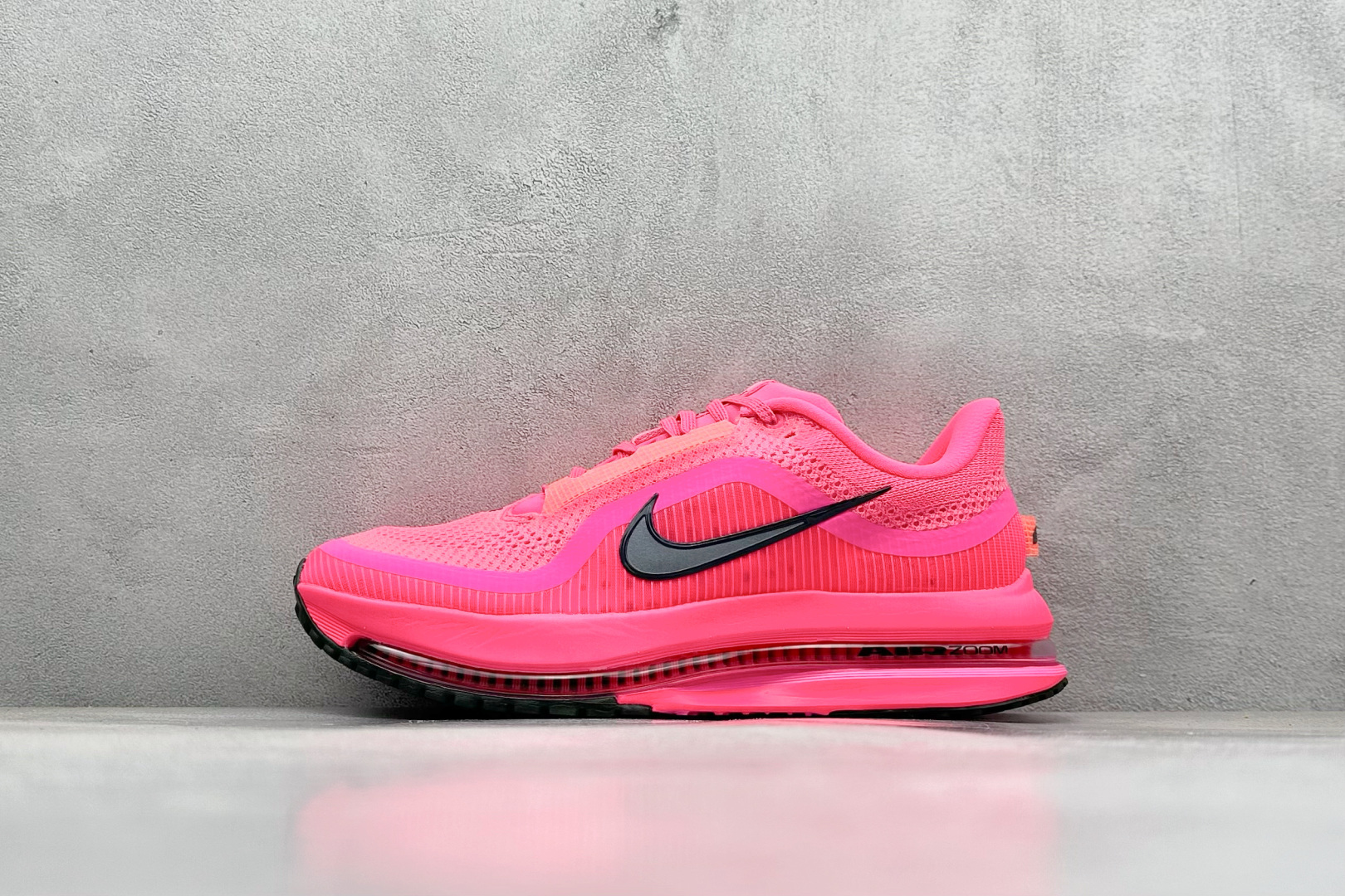 耐克Nike Pegasus Premium系列粉色全掌气垫纤维气柱网面跑步鞋信息资讯大全 (ID:108051) - 图片1