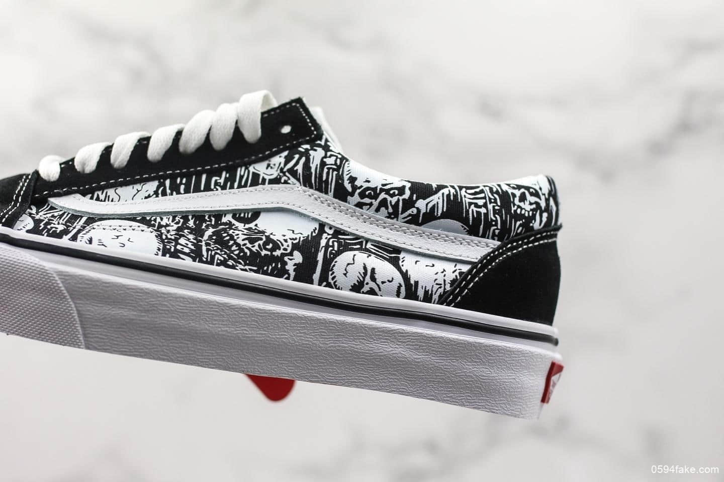 万斯Vans Old Skool黑白骷髅头印花公司级带半码 1:1硫化工艺 原钢印 货号:VN0A4BV5V8V