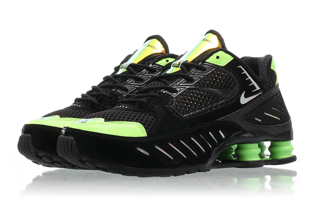 全新鞋款Nike Shox Enigma将于8月29日发售!不仅配色出众!还有暗藏的镭射花纹!